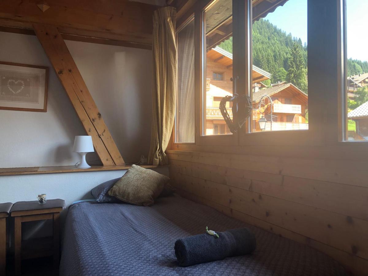 Central Hostel Шатель Экстерьер фото