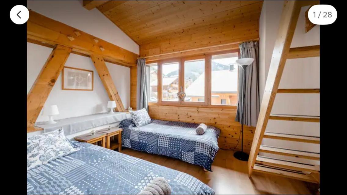 Central Hostel Шатель Экстерьер фото