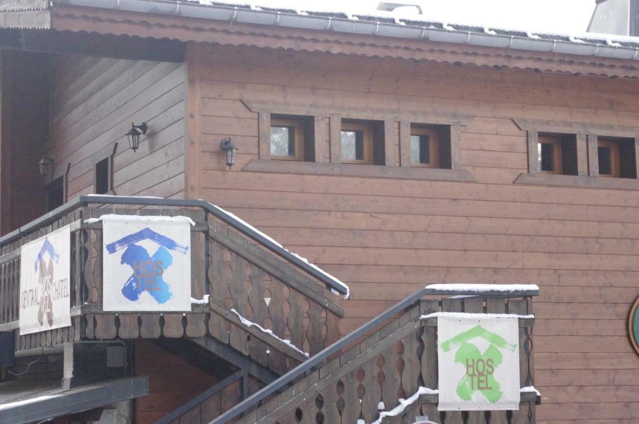 Central Hostel Шатель Экстерьер фото