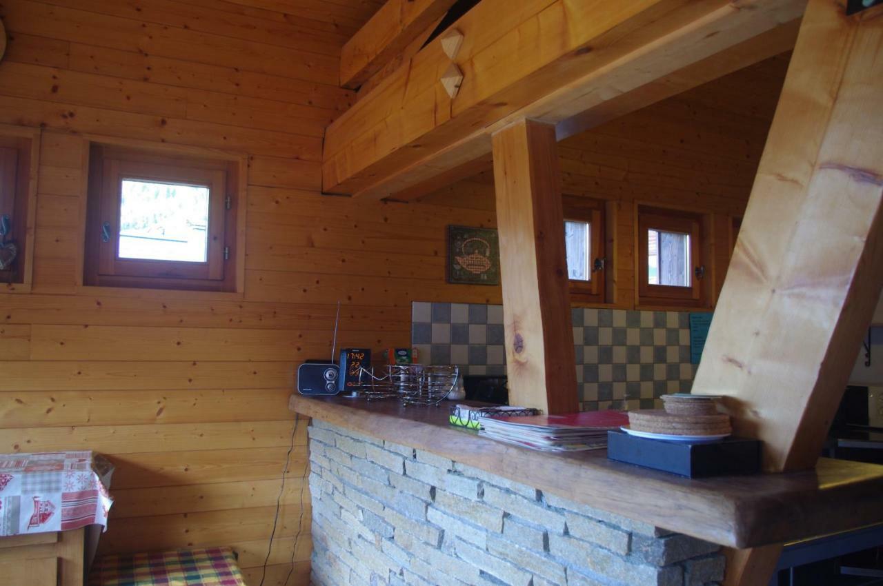 Central Hostel Шатель Экстерьер фото